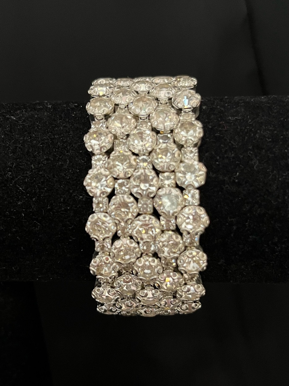 Silver Crystal Multi-Row Stretch Bracelet - Elegant Sparkle